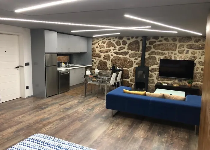 Casa Velha Azeitona 펜션 *